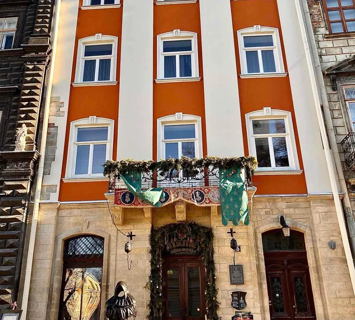 Apartments On Rynok Square Lvov